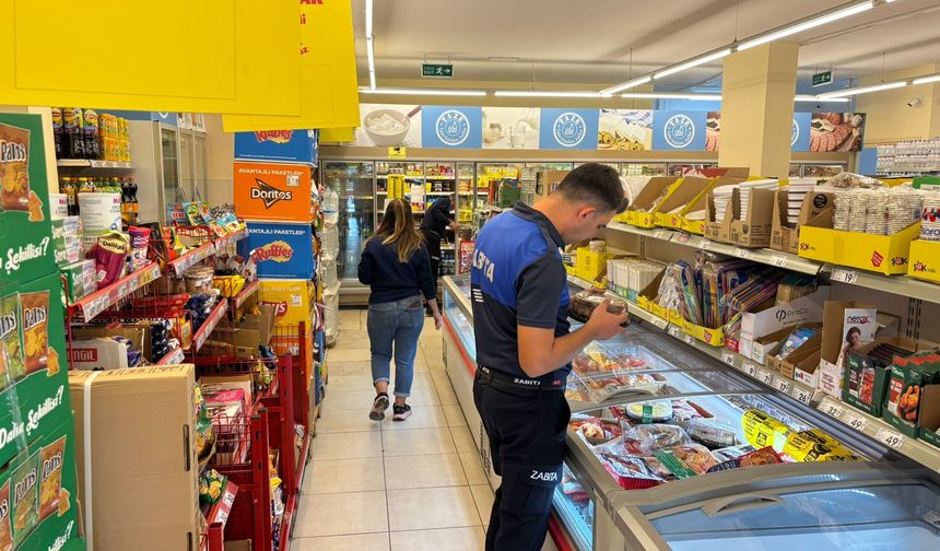 Komşuda zabıtadan marketlere sıkı takip