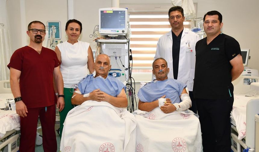 Kader onları ayırmadı! Alanya’da aynı gün kalp krizi, aynı gün bypass