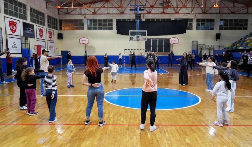 Alanya’da Zeybek Kursları 3’ncü dönemi tamamlandı