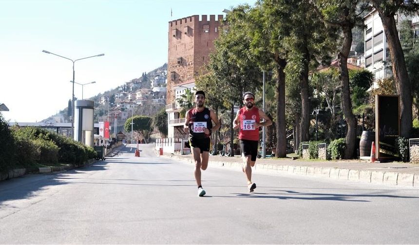 Alanya Ata’sı için koşuyor: 7’den 70’e herkes parkura davetli