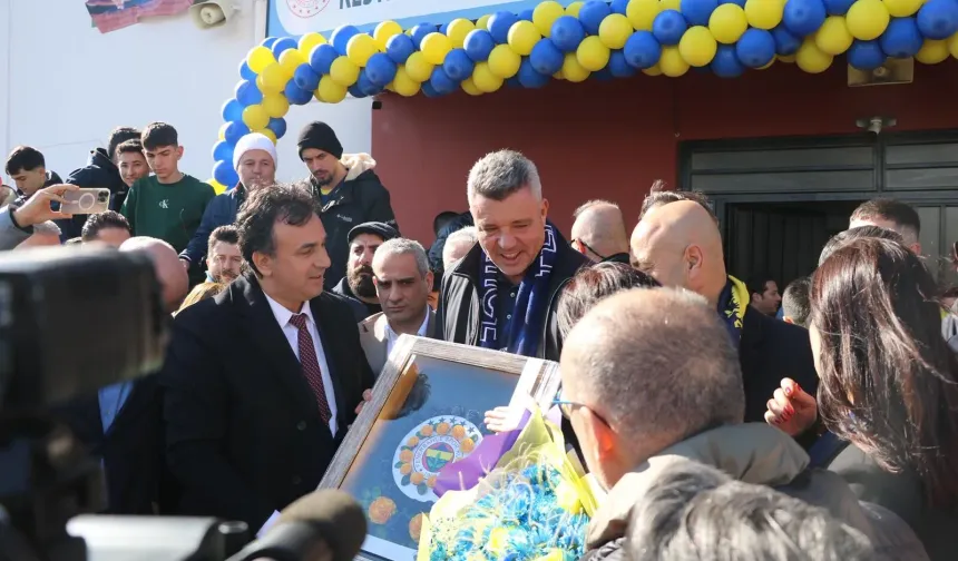 Başkanı Sadettin Saran, Alanya’da kütüphane açtı