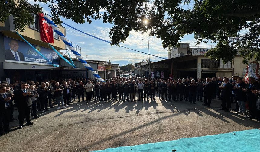Ali Rıza Açman, seçim ofisini törenle açtı