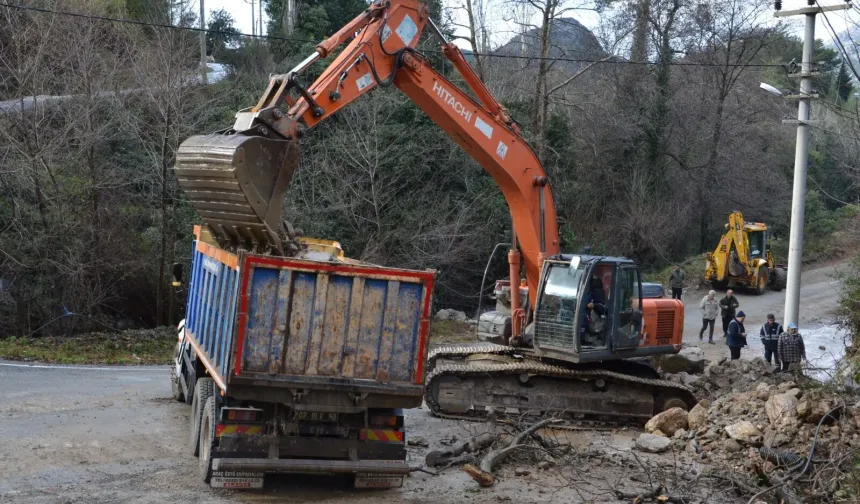 Alanya yollarında Büyükşehir seferberliği