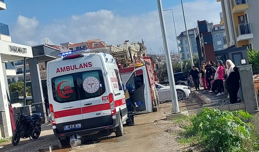 Alanya’da apartman yangını: Daire kullanılamaz hale geldi