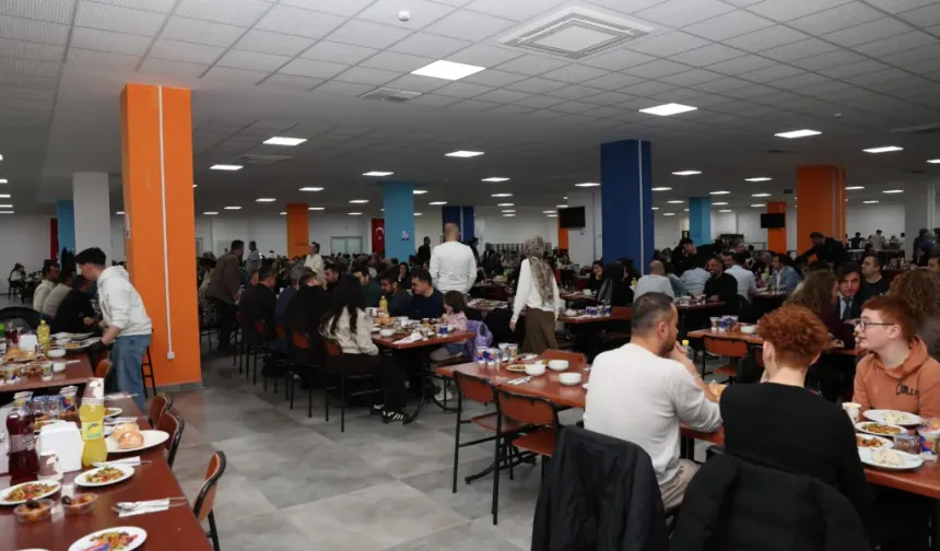 ALKÜ ailesi, geleneksel iftar sofrasında buluştu