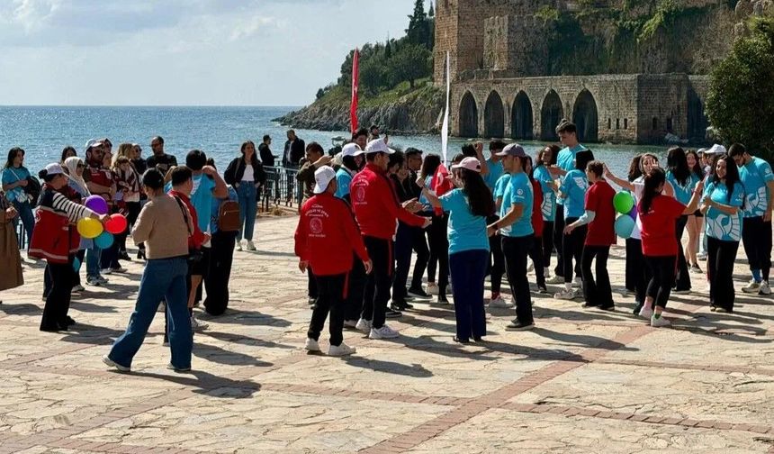 Kızılkule’de sevgi dolu adımlar: Özel bireyler engel tanımadı