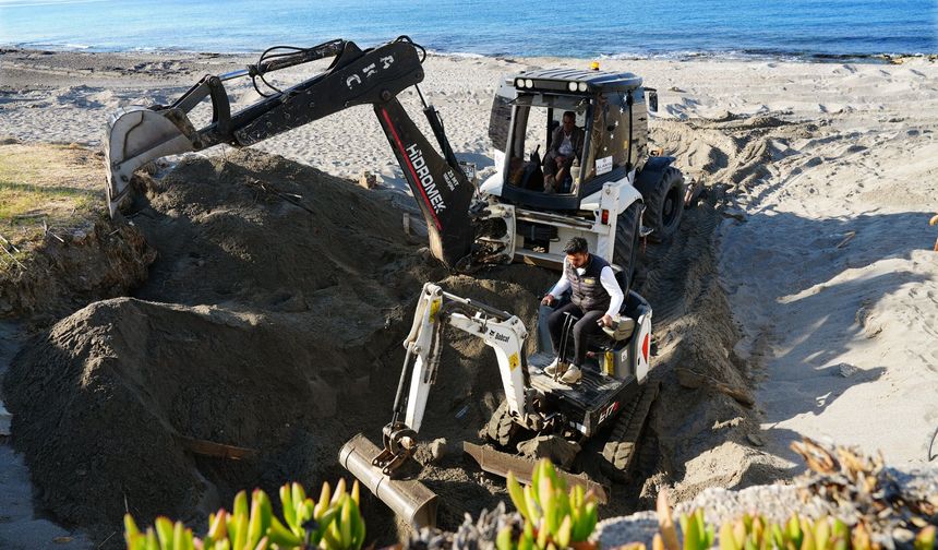 Alanya’da sahil ve alt geçitlerde temizlik çalışması