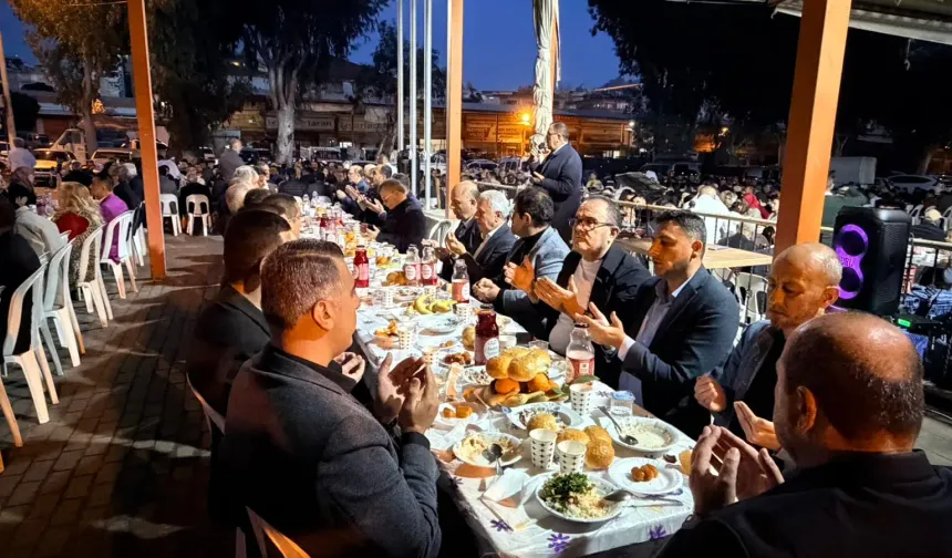 Hal esnafı, iftar sofrasında gönülleri birleştirdi