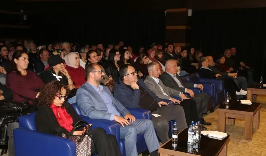 Alanya'da 'Okeye Dördüncü Aranıyor'a tam not