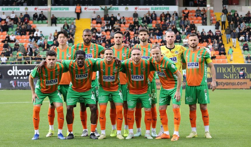 Alanya Oba’da gol yağmuru: Alanyaspor rakibini 5 golle dağıttı!
