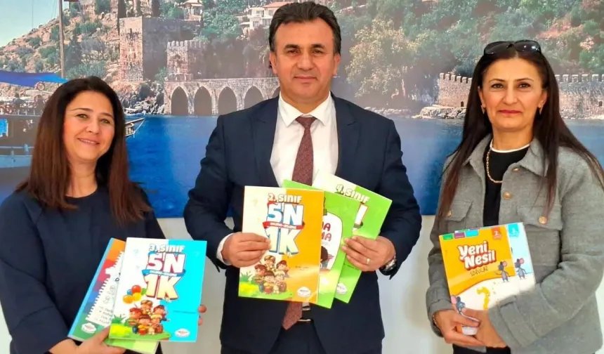 Öğretmenler yazdı, Müdür Yılmaz kutladı