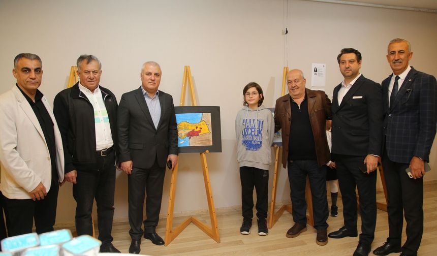 Gözyaşlarını tutamadılar: Alanya’da deprem acısı tuvale yansıdı