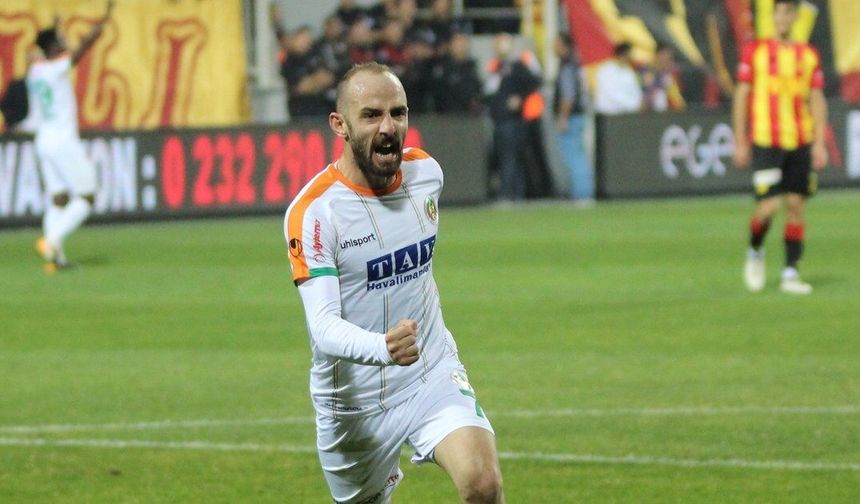 Kaptan Efecan korkuttu: Burnuna darbe aldı!