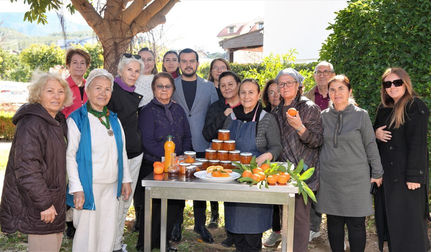 Turunç reçelleri, Taha Miraç ve Elisa Deniz için kaynadı