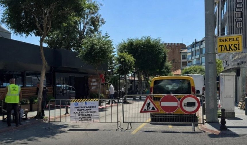 Alanya Rıhtım’da trafik durdu: Altından ne çıkacak?
