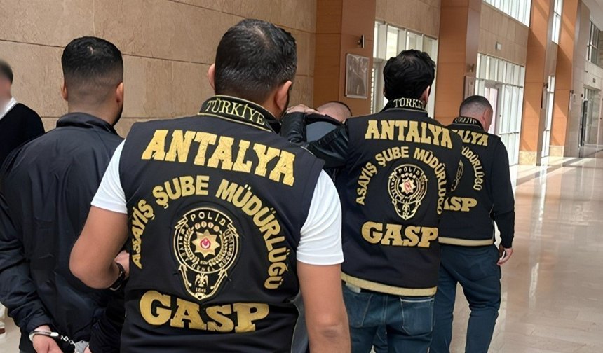 2 haftada 517 kişi demir parmaklıklar ardında