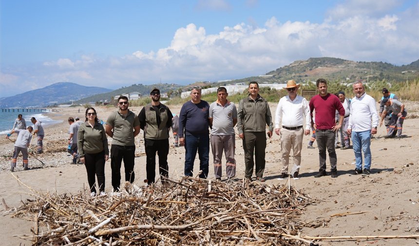 Demirtaş sahilinde doğa ve gelecek için el ele