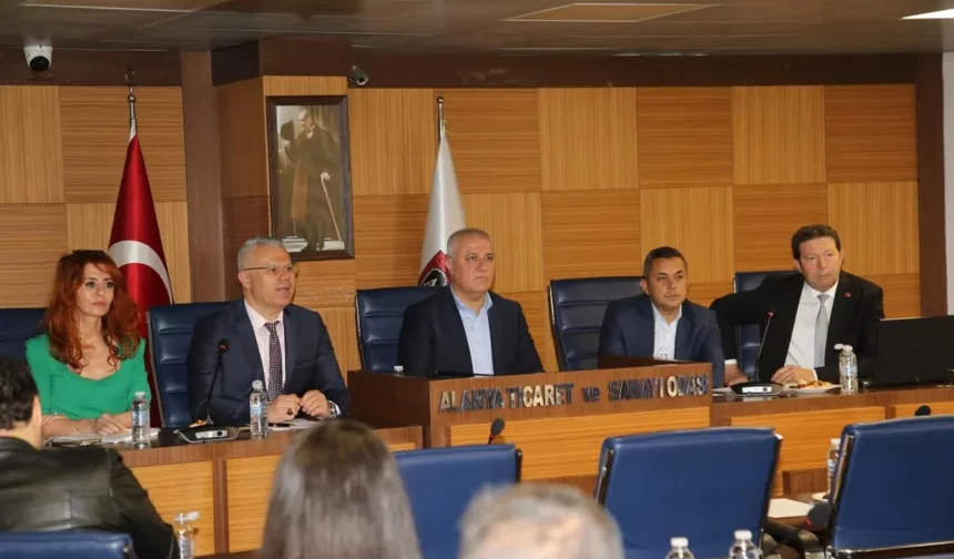 ALTSO’da emlak sektörü masaya yatırıldı