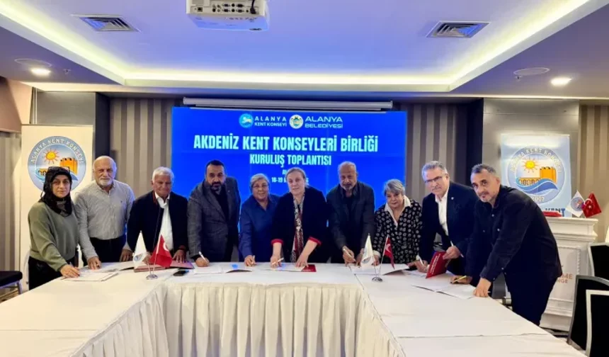 Akdeniz’in kalbi Alanya’da attı: Tarihi imzalar atıldı!