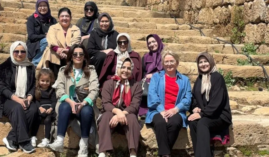 AK Partili kadınlar, Alanya’da baharı böyle karşıladı