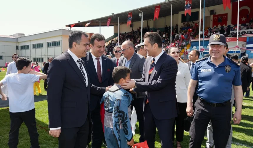 Alanya’da 23 Nisan coşkusu ve "Egemenlik" mesajları