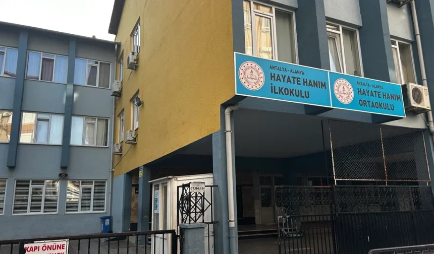 Alanya’da okullar hareketli: Kermes heyecanı ve hayat kurtaran eğitim