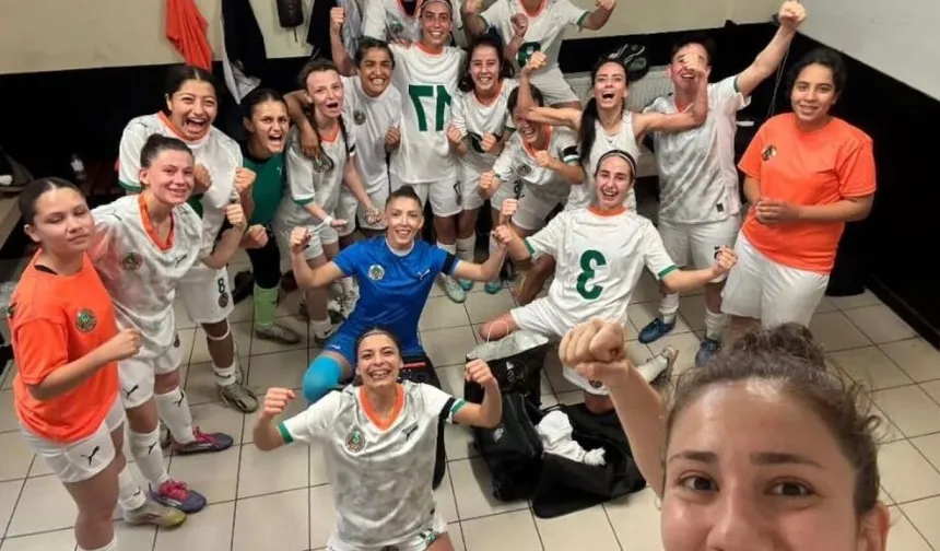 Alanya’nın sultanları, rakiplerini 10-0 yendi