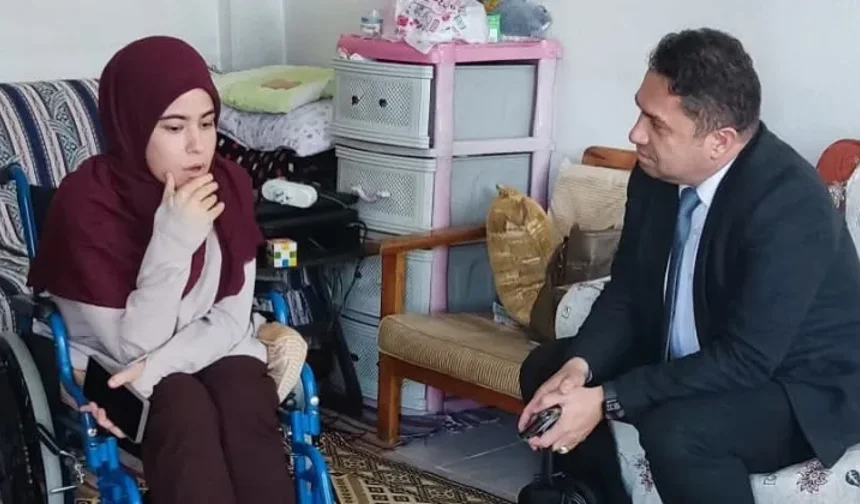 Rektör Türkdoğan’dan alkışlanan hareket: Zerrin’in azmine tam destek