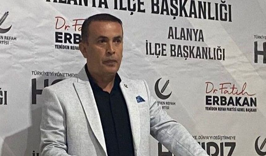 Alanya'da dikkat çeken 19 Mayıs çıkışı: "Gelecek sizin omuzlarınızda!"