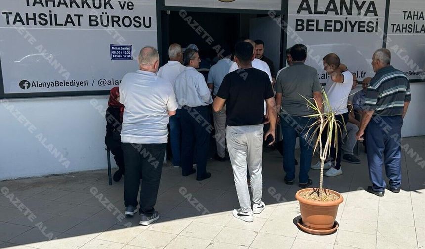 Kuyruk oldular: Alanya’da vergi ödemek çileye dönüştü