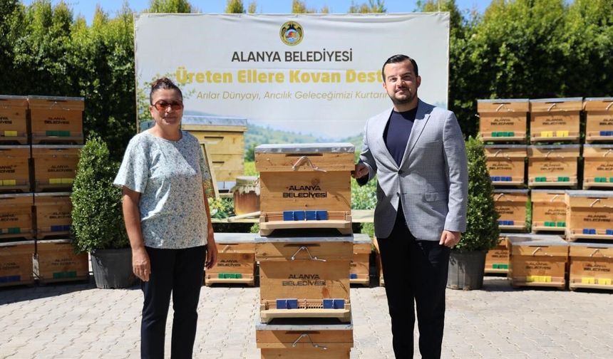 Alanya Belediyesi, 168 arı kovanını üreticiyle buluşturdu