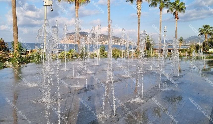 Alanya’da su fıskiyeleri yeniden serinlik saçıyor