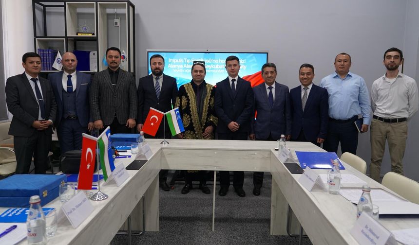 ALKÜ, Özbekistan’da mutabakat metni imzaladı