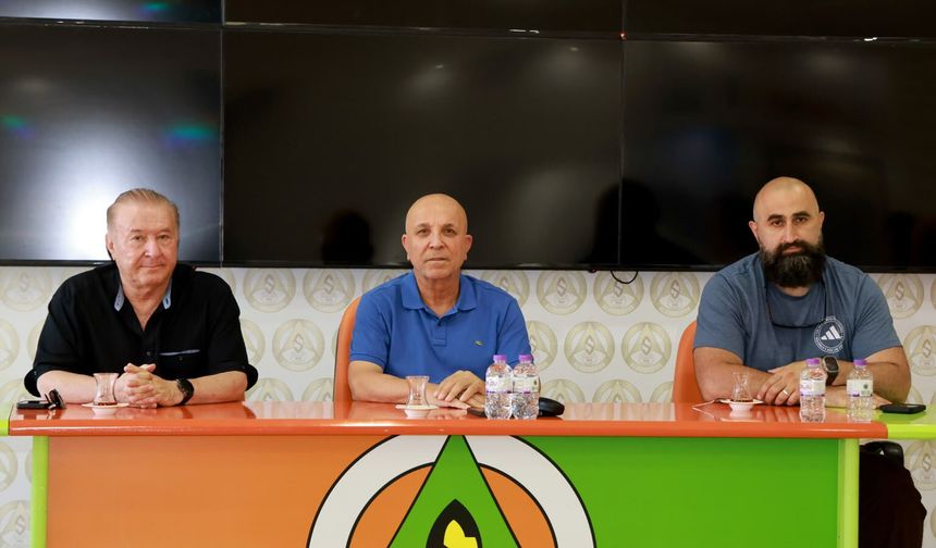 Celal Al ve Sedat İnci’den Alanyaspor’a ziyaret