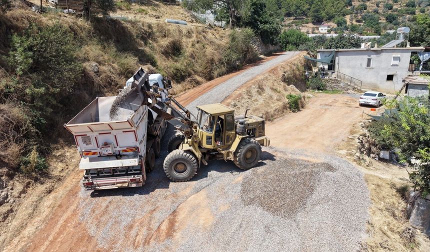 Gazipaşa’da tarihlerinde ilk kez asfalt gördüler