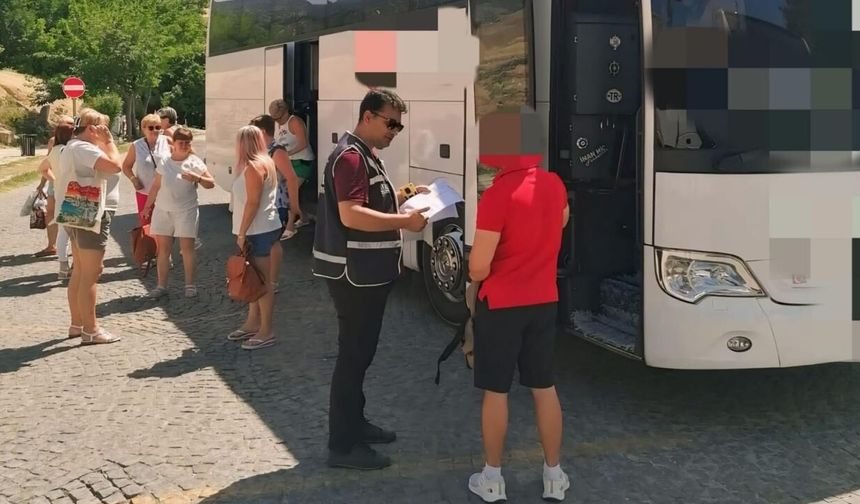 Alanya ve Antalya'da kaçak rehberlere göz açtırılmıyor
