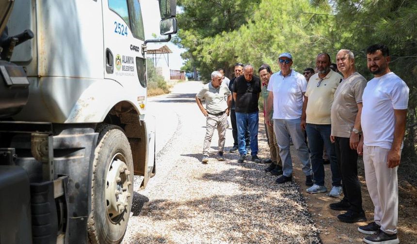 Başkan Özçelik: "Ulaşım ağı yatırımlarımız tüm hızıyla sürüyor"