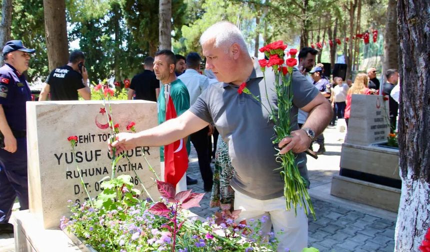 Alanya’nın kahramanlarına vefa: ALTSO’dan şehitlik ziyareti