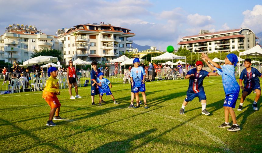 2000 kişilik hentbol şöleni başladı