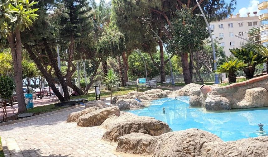 Mahmutlar'da dönüşüm: Mustafa Uyar Parkı, yenilenen yüzüyle açıldı