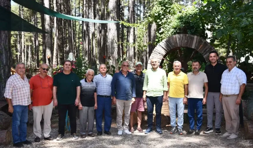 Gedevet’te AK Parti zirvesi: Eski ve yeni kadrolar aynı masada buluştu