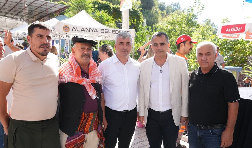 Alanya Keçiboynuzu Hasat Şenliği 2. kez gerçekleştirildi