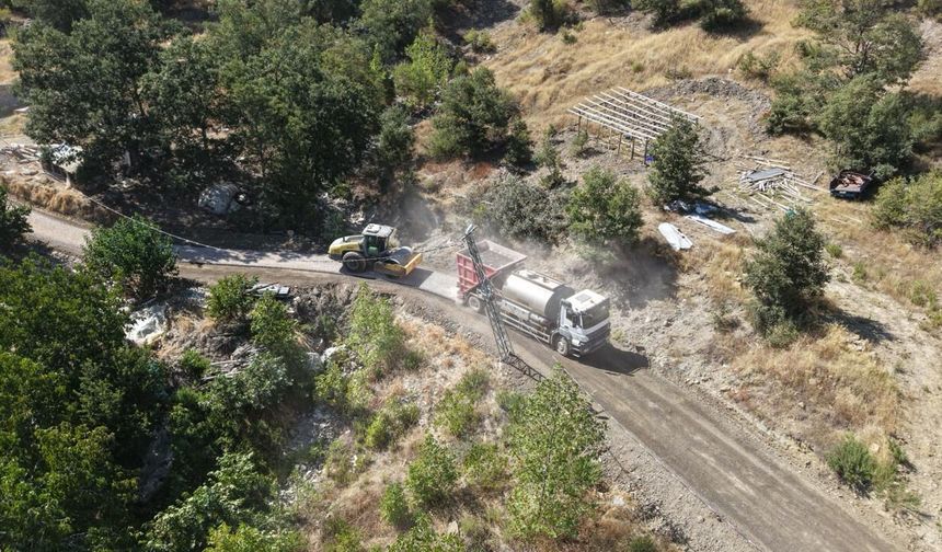 Yeşilöz Mahallesi’ne 5 kilometrelik asfalt konforu