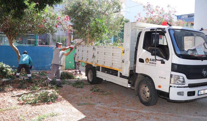 Alanya’da okullar yeni eğitim yılına hazırlanıyor