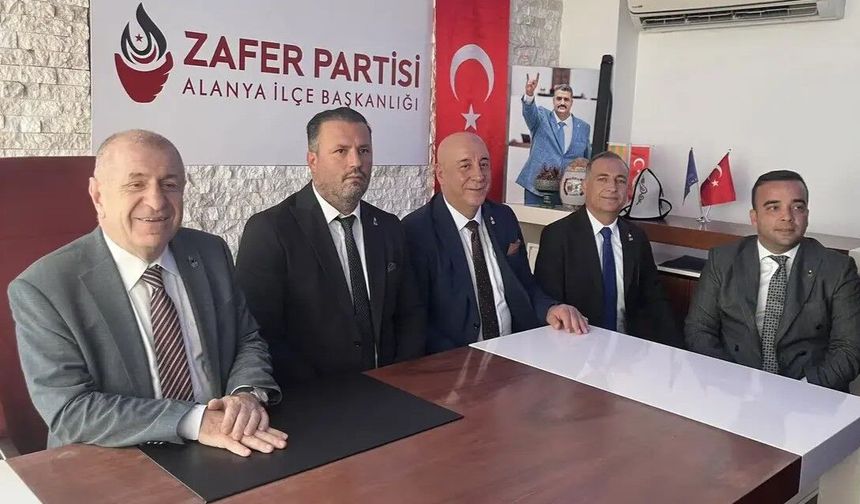 Ümit Özdağ’dan Alanya’da erken seçim ve dış politika çıkışı