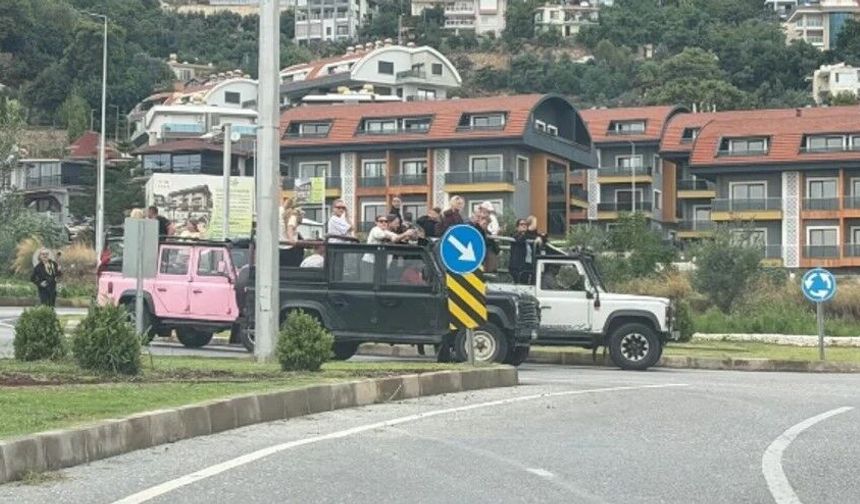 Alanya yollarında çifte tehlike: Facia "Geliyorum" diyor