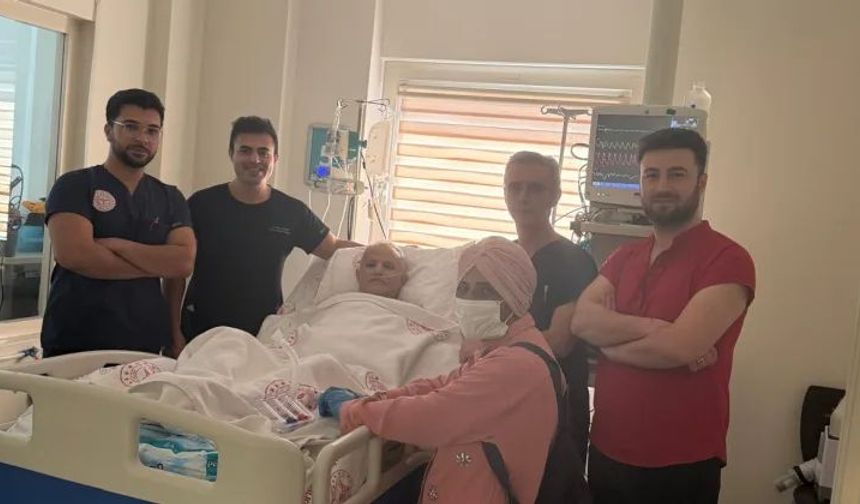 Alanya’da şehit babasından sağlık çalışanlarına vefa