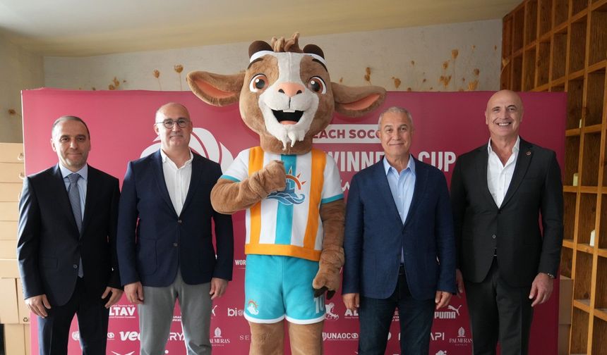 Dünya plaj futbolunun kalbi Alanya’da atacak