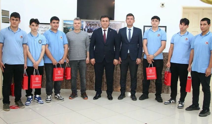 Alanyalı gençler Avrupa yolunda
