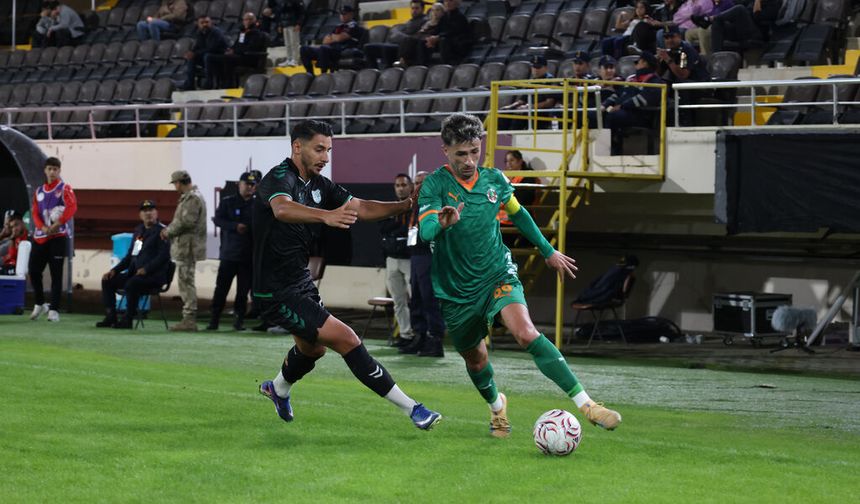 Oba'da kupa şöleni: Alanyaspor 4 golle turladı